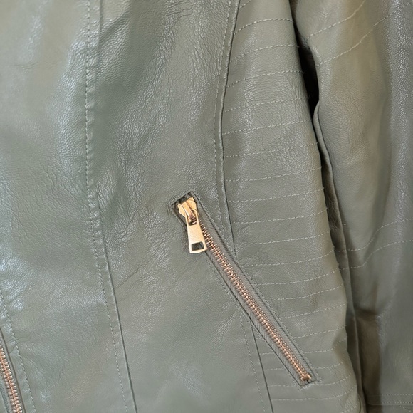 Baccini Olive Mossy Army Green Faux Leather Biker Jacket Petite Large - Picture 3 of 6